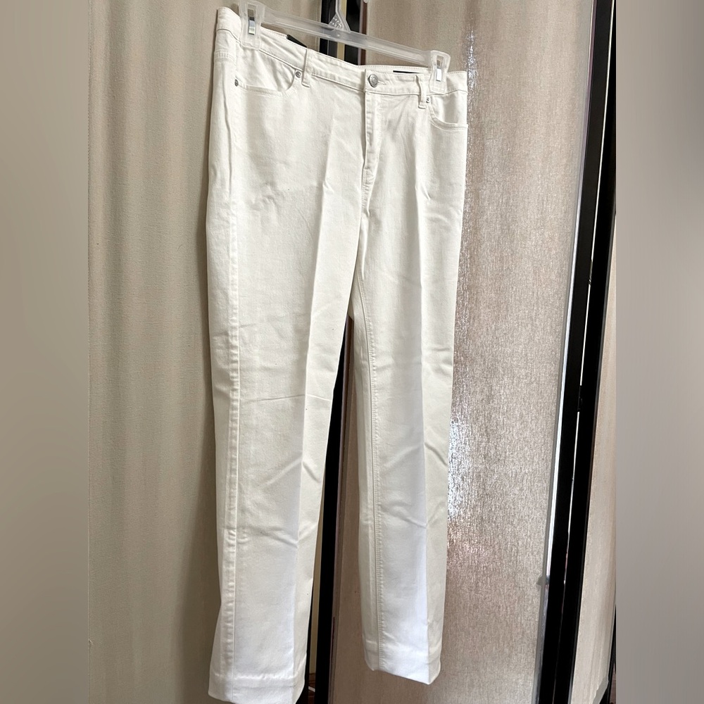 Women's Mid Rise Off White Jeans NWT